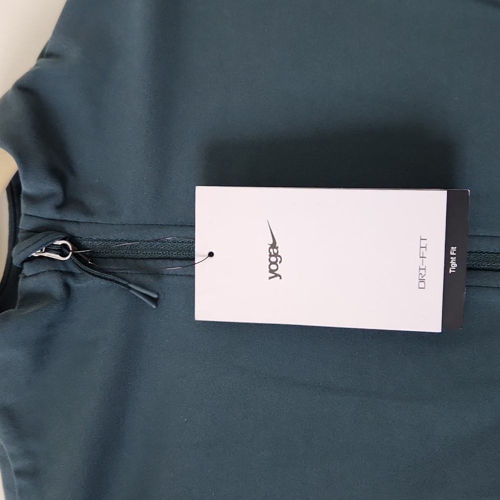 Nike Yoga Dri-FIT Luxe Fitted Jacket $135 - Picture 4 of 10